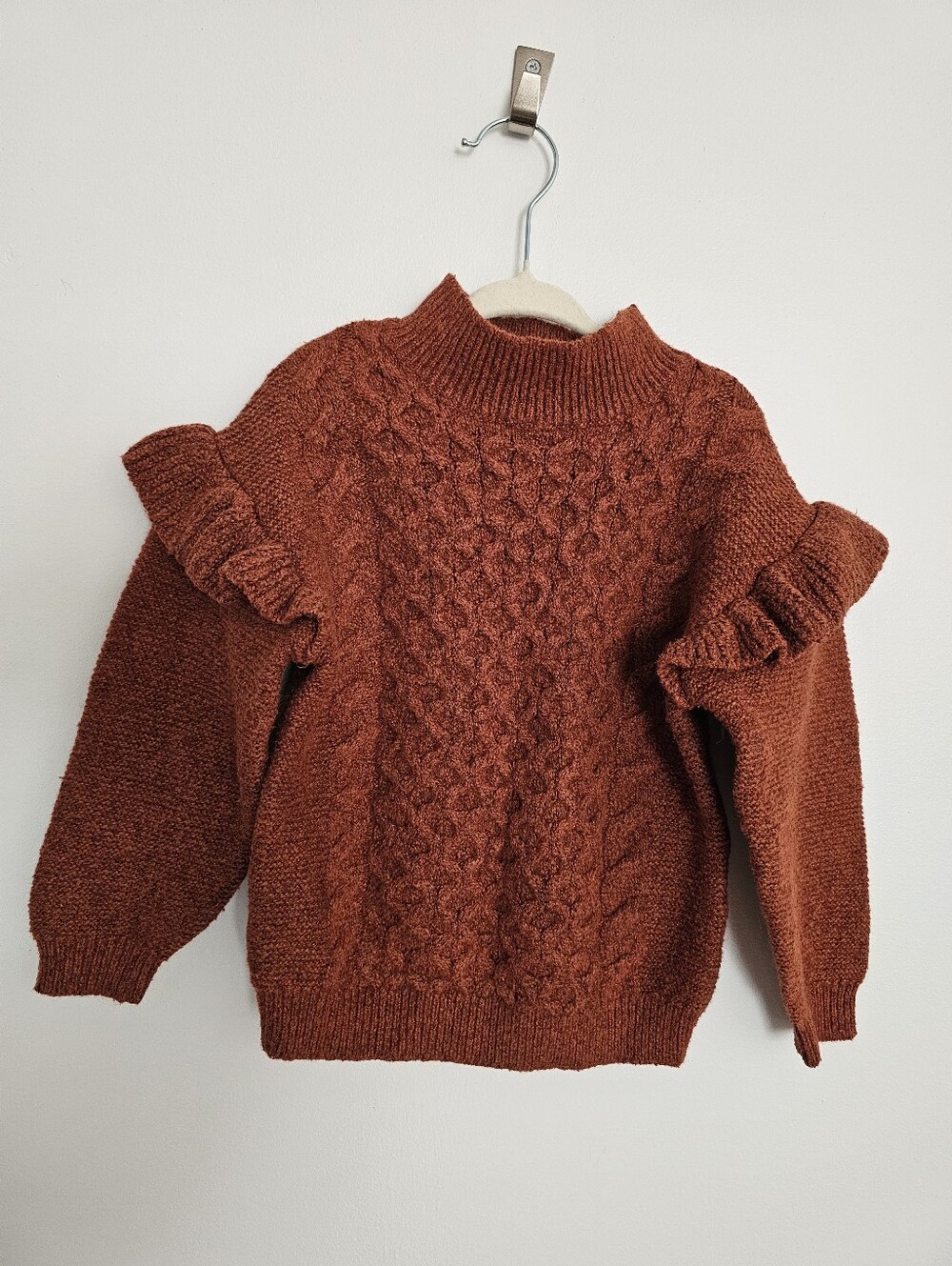 🧸2/20$ Old Navy Rust Cable-Knit Ruffle Shoulder Sweater Size 4T Girl